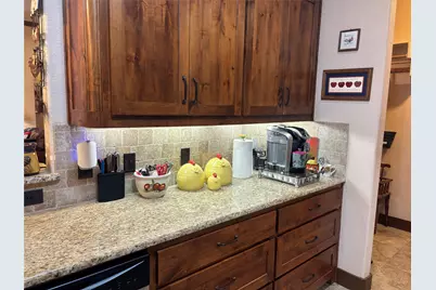 310 Donna Circle, Granbury, TX 76049 - Photo 9