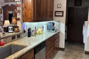 310 Donna Cir, Granbury, TX 76049 - Photo 11