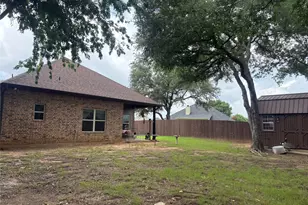 310 Donna Cir, Granbury, TX 76049 - Photo 35
