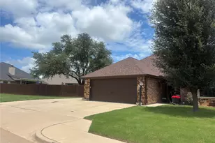310 Donna Cir, Granbury, TX 76049 - Photo 15