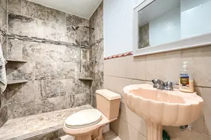 1526 Bitter Creek Dr, Garland, TX 75040 - Photo 11