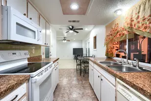1526 Bitter Creek Dr, Garland, TX 75040 - Photo 9