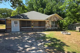 609 Bryan St, Weatherford, TX 76086 - Photo 1