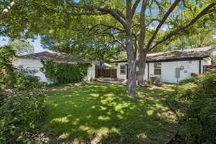 1812 Swan Dr, Dallas, TX 75228 - Photo 25