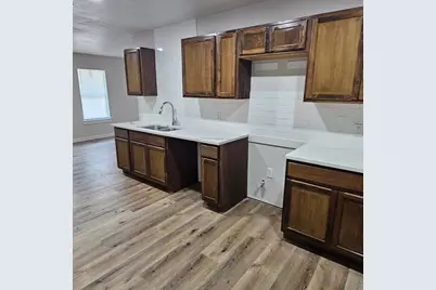 2901 Silkwood Street, Dallas, TX 75215 - Photo 7