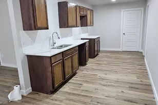 2901 Silkwood St, Dallas, TX 75215 - Photo 5