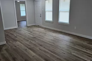 2901 Silkwood St, Dallas, TX 75215 - Photo 11