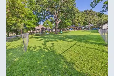 102 Misty Glen Circle, Gun Barrel City, TX 75156 - Photo 5