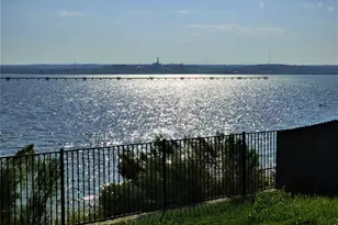 1846 Bayfront Dr, Dallas, TX 75051 - Photo 19