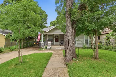 908 N Winnetka Avenue, Dallas, TX 75208 - Photo 1