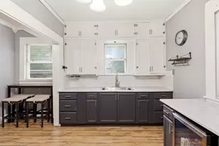 908 N Winnetka Ave, Dallas, TX 75208 - Photo 9