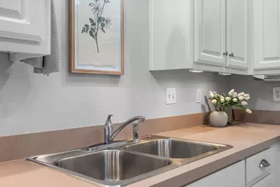 697 Meadowview Circle, Van Alstyne, TX 75495 - Photo 9