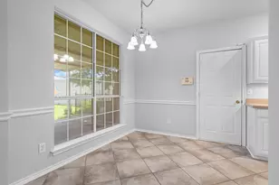 697 Meadowview Cir, Van Alstyne, TX 75495 - Photo 7