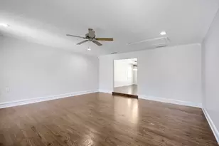 3230 Rockbluff Dr, Dallas, TX 75227 - Photo 9