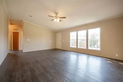 5728 N Sunchase Drive, Granbury, TX 76049 - Photo 11