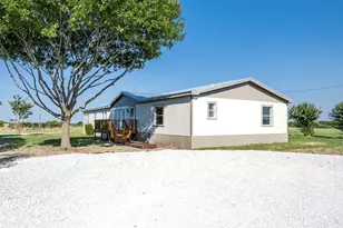 5728 N Sunchase Dr, Granbury, TX 76049 - Photo 25