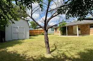5017 Wyoming Trail, North Richland Hills, TX 76180 - Photo 19