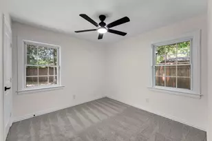 8616 Flicker Ln, Dallas, TX 75238 - Photo 11