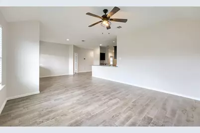 8053 Muddy Creek Drive, Fort Worth, TX 76131 - Photo 7