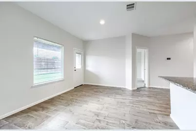 8053 Muddy Creek Drive, Fort Worth, TX 76131 - Photo 5