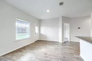 8053 Muddy Creek Dr, Fort Worth, TX 76131 - Photo 5