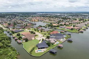 1011 Sunset Bay Ct, Granbury, TX 76048 - Photo 35