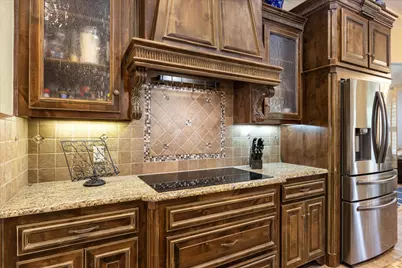1011 Sunset Bay Court, Granbury, TX 76048 - Photo 7
