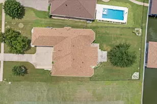 1011 Sunset Bay Ct, Granbury, TX 76048 - Photo 33