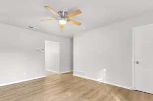6470 Tumbling Creek Trail, Dallas, TX 75241 - Photo 5