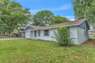 6470 Tumbling Creek Trail, Dallas, TX 75241 - Photo 21