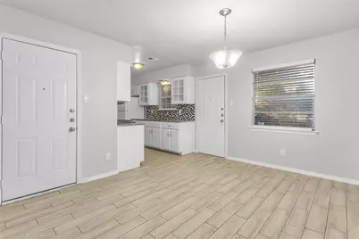 6470 Tumbling Creek Trail, Dallas, TX 75241 - Photo 7
