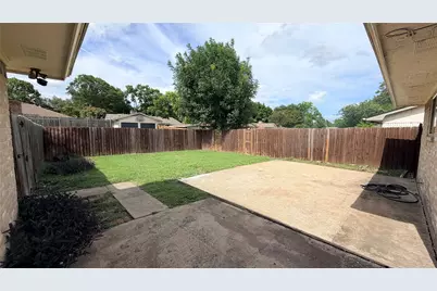 1521 Leicester Street, Garland, TX 75044 - Photo 33
