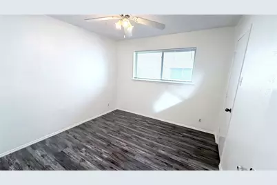 1521 Leicester Street, Garland, TX 75044 - Photo 23