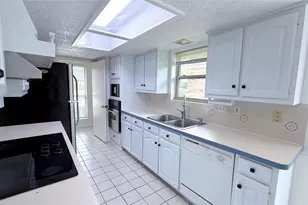 1521 Leicester St, Garland, TX 75044 - Photo 7