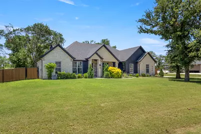 904 Taylor Branch, Springtown, TX 76082 - Photo 1
