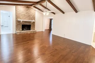 2110 Juanita Dr, Arlington, TX 76013 - Photo 3
