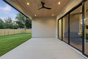 10331 Eastwood Dr, Dallas, TX 75228 - Photo 23