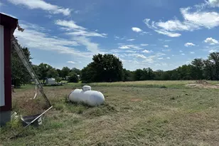 570 Big Salty Ln, Springtown, TX 76082 - Photo 11