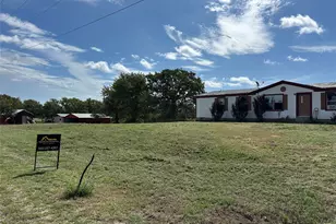 570 Big Salty Ln, Springtown, TX 76082 - Photo 13