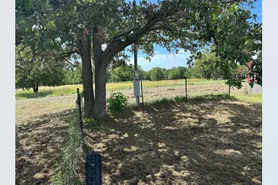 570 Big Salty Lane, Springtown, TX 76082 - Photo 17