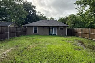 513 S Carter St, Whitewright, TX 75491 - Photo 13