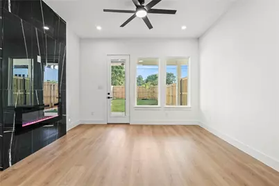 3523 S Harwood Street, Dallas, TX 75215 - Photo 3