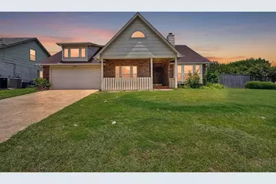 3408 Meadowview Drive, Corinth, TX 76210 - Photo 3