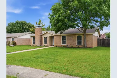 1373 Oakbluff Drive, Lancaster, TX 75146 - Photo 3