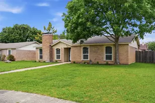 1373 Oakbluff Dr, Lancaster, TX 75146 - Photo 3