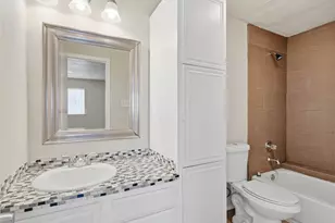 1373 Oakbluff Dr, Lancaster, TX 75146 - Photo 17