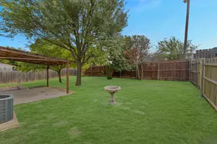 8022 Genesis Dr, Dallas, TX 75232 - Photo 23