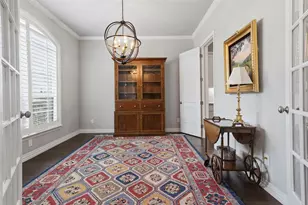 725 Edgefield Rd, Fort Worth, TX 76107 - Photo 3