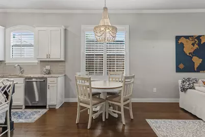 725 Edgefield Road, Fort Worth, TX 76107 - Photo 9