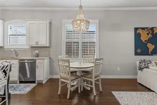 725 Edgefield Rd, Fort Worth, TX 76107 - Photo 9